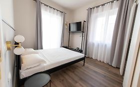 Montebello Comfort